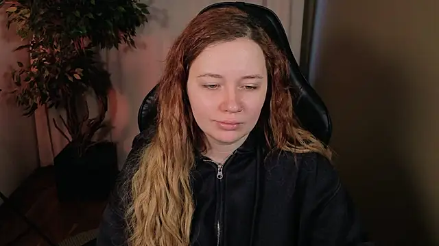 carolina elf online show from March 16, 2026, 5:24 am