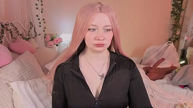 carolina elf online show from March 24, 2026, 7:57 am