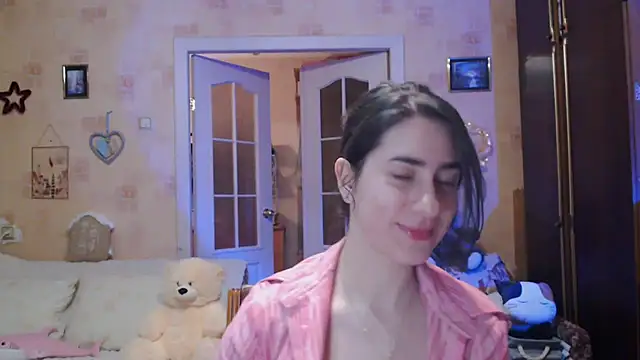 Snapshot of INELIKA chatting on September 19, 2025, 9:26 pm INELIKA online show from September 19, 2025, 9:26 pm