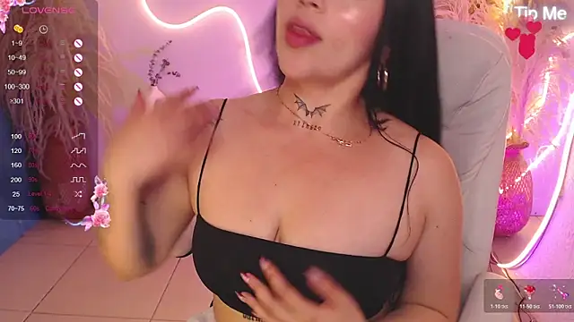 ViolettaHotLatin  online show from June 1, 2026, 11:34 am