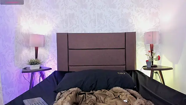 xenia golden online show from October 18, 2025, 1:01 pm