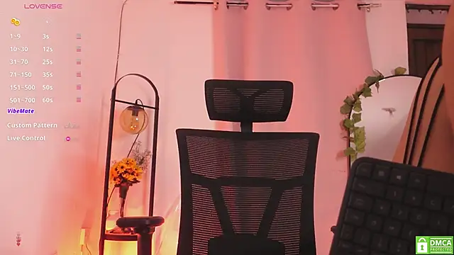 Snapshot of Miranditta chatting on February 12, 2026, 3:56 am Miranditta online show from February 12, 2026, 3:56 am