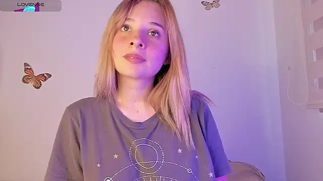 Sophy Bunny online show from December 26, 2024, 9:04 pm