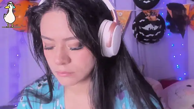  niiky online show from October 24, 2025, 12:01 pm