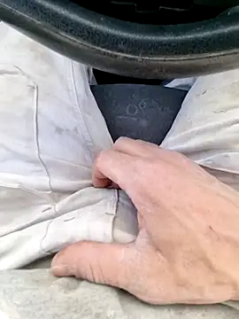 robertilevis online show from March 4, 2026, 11:38 am