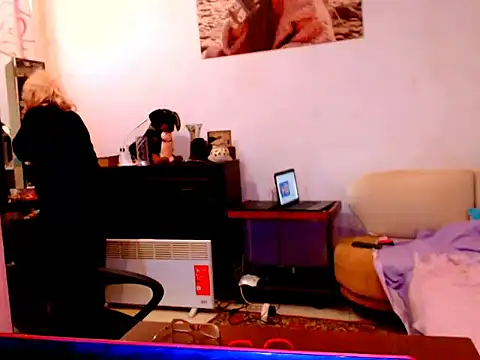 Snapshot of Natali7634 chatting on March 5, 2025, 6:33 am Natali7634 online show from March 5, 2025, 6:33 am