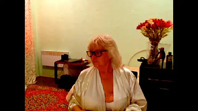 Snapshot of Natali7634 chatting on May 8, 2026, 3:06 pm Natali7634 online show from May 8, 2026, 3:06 pm