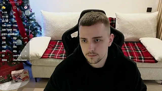 Larstar01 online show from February 5, 2026, 5:01 am