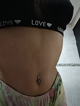 tiffani  love online show from June 21, 2026, 9:28 pm