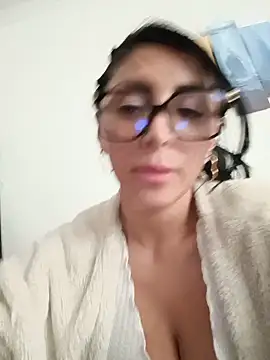 tiffani  love online show from June 27, 2026, 6:57 pm