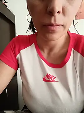 tiffani  love online show from July 10, 2026, 6:54 pm
