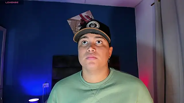 Angel Brown1  online show from February 10, 2025, 11:45 pm