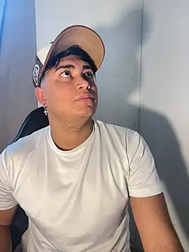 Angel Brown1  online show from February 14, 2025, 7:12 pm