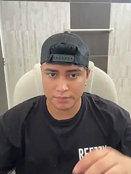 Angel Brown1  online show from February 28, 2025, 6:20 pm