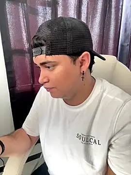 Angel Brown1  online show from September 23, 2025, 1:25 pm