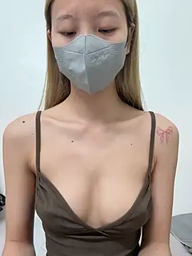 Lucy-Gold online show from March 3, 2026, 11:05 am