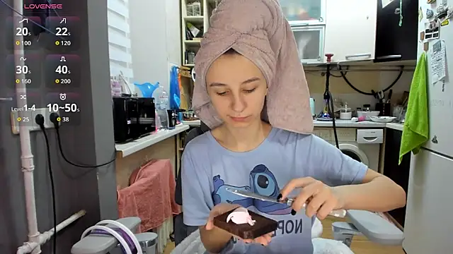  Nika Kik online show from February 23, 2026, 4:37 pm