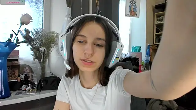  Nika Kik online show from April 15, 2026, 3:08 pm