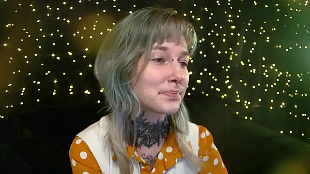 Snapshot of Littlespacemouse chatting on February 6, 2026, 12:41 pm Littlespacemouse online show from February 6, 2026, 12:41 pm