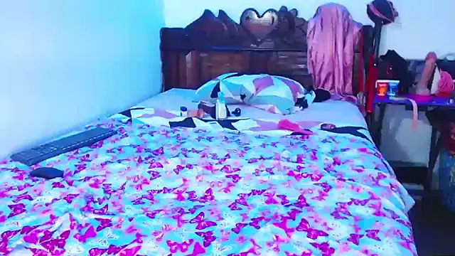 Candy-love87 online show from February 27, 2025, 11:59 pm