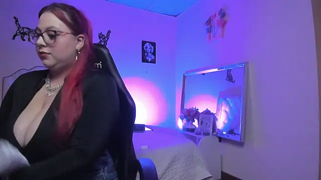 Blair Elliss online show from November 18, 2025, 7:07 pm