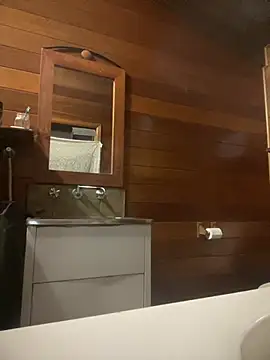 madaussiehere online show from January 9, 2025, 2:40 pm