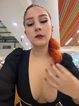 Mon Cherry online show from May 31, 2026, 1:47 am