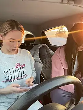 LavenderHot online show from February 18, 2025, 2:27 am