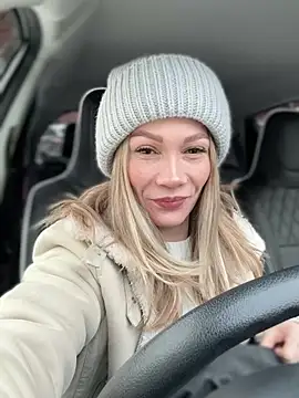 LavenderHot online show from March 6, 2025, 1:58 am