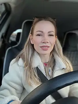 LavenderHot online show from March 22, 2025, 1:32 am