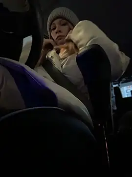 Snapshot of LavenderHot chatting on February 21, 2026, 1:39 am LavenderHot online show from February 21, 2026, 1:39 am