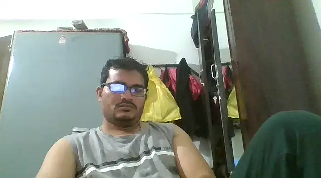 naughtymike0007 online show from January 15, 2025, 3:39 pm