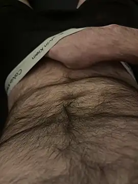 Snapshot of Straightlad95 chatting on October 29, 2025, 1:19 am Straightlad95 online show from October 29, 2025, 1:19 am