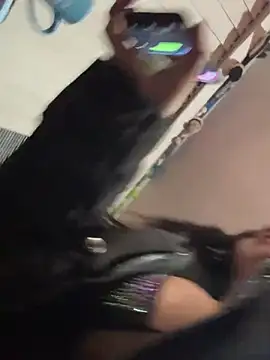 Snapshot of Gin4Cole chatting on February 20, 2025, 1:36 am Gin4Cole online show from February 20, 2025, 1:36 am