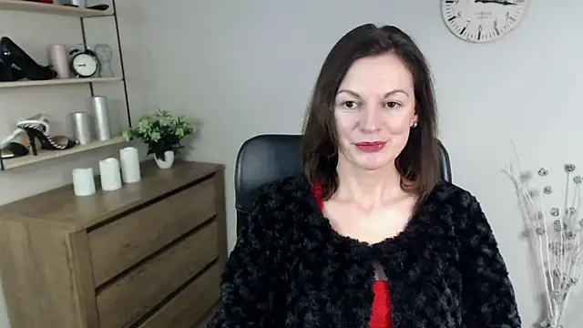 Snapshot of VivianWILD chatting on December 30, 2024, 6:42 am VivianWILD online show from December 30, 2024, 6:42 am