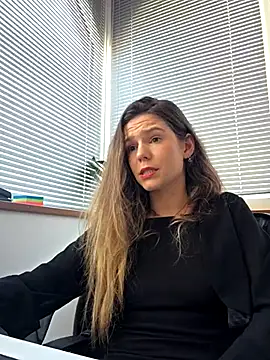 lucie mehott online show from March 9, 2026, 10:19 am