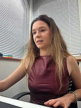 lucie mehott online show from March 11, 2026, 10:21 am