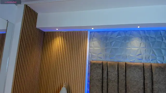 Snapshot of saracorraless chatting on September 25, 2025, 10:52 am saracorraless online show from September 25, 2025, 10:52 am