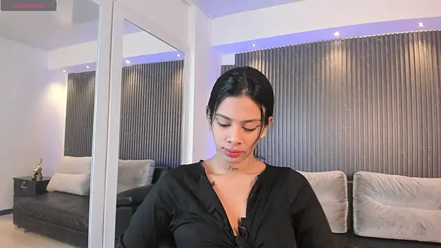 Snapshot of saracorraless chatting on October 3, 2025, 10:56 am saracorraless online show from October 3, 2025, 10:56 am