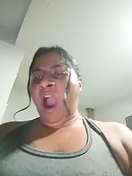 Giselabrunette25 online show from March 28, 2026, 11:48 pm