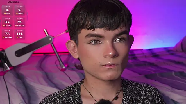 Angelo 018 online show from October 26, 2025, 3:45 am