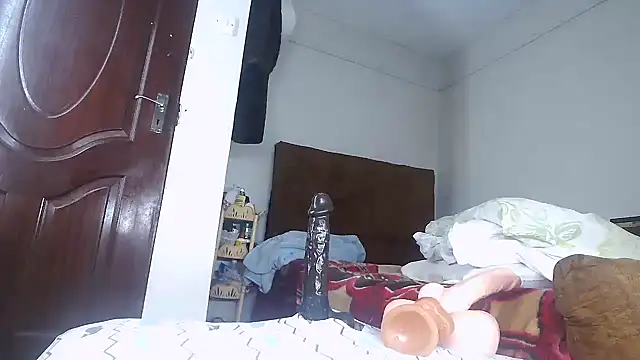shoshortyy online show from June 20, 2026, 4:54 pm