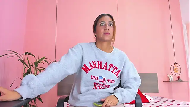 Snapshot of Alana_Suares1 chatting on February 25, 2025, 7:47 pm Alana Suares1 online show from February 25, 2025, 7:47 pm