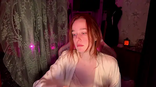 Snapshot of pearl_princess_ chatting on February 6, 2026, 9:51 pm pearl princess online show from February 6, 2026, 9:51 pm