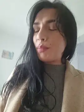 Snapshot of JolieLizz chatting on November 4, 2025, 12:26 pm JolieLizz online show from November 4, 2025, 12:26 pm