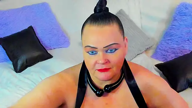 Snapshot of MilanaBiegert chatting on February 16, 2025, 3:59 pm MilanaBiegert online show from February 16, 2025, 3:59 pm