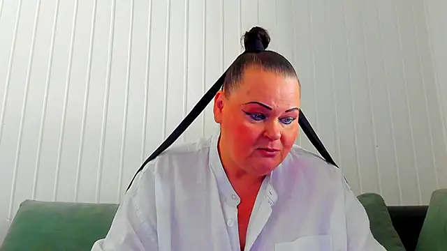 MilanaBiegert online show from March 16, 2026, 3:05 pm