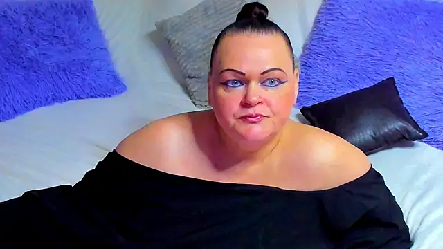 Snapshot of MilanaBiegert chatting on May 13, 2026, 7:11 pm MilanaBiegert online show from May 13, 2026, 7:11 pm