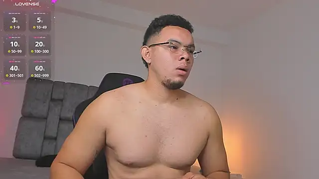 Snapshot of jhotta_fox chatting on January 12, 2026, 7:02 am jhotta fox online show from January 12, 2026, 7:02 am