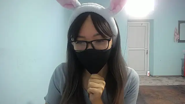 elllaaxx online show from October 24, 2025, 3:36 am